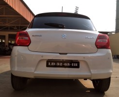 A venda Suzuki Swift branco