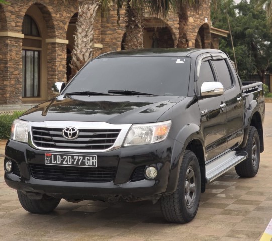 Venda TOYOTA Hillux