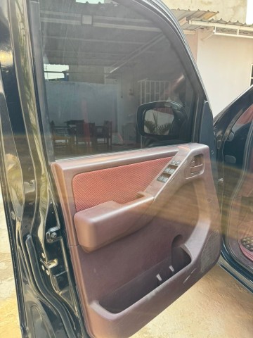 Venda NISSAN NAVARA SE