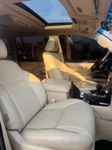 Venda LEXUS LX 570 V8 5.7 SPORT FULL OPTION MATRÍCULA SÉRIE F