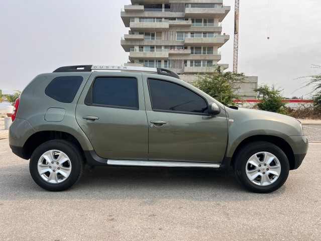 Venda Renault Duster impecável