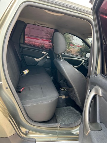 Venda Renault Duster impecável