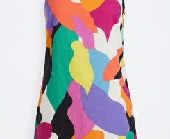 A venda Vestido Curto
