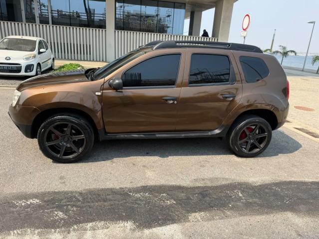 Venda Renault Duster impecável