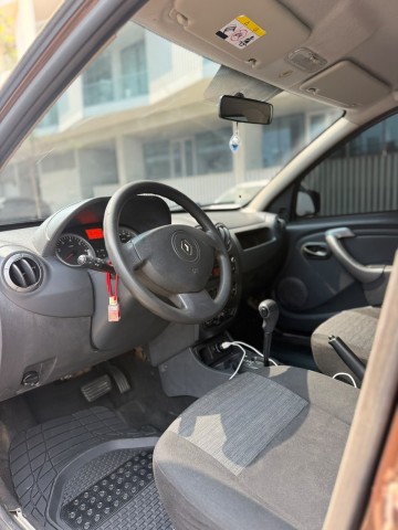 Venda Renault Duster impecável