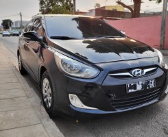 A venda HYUNDAI ACCENT