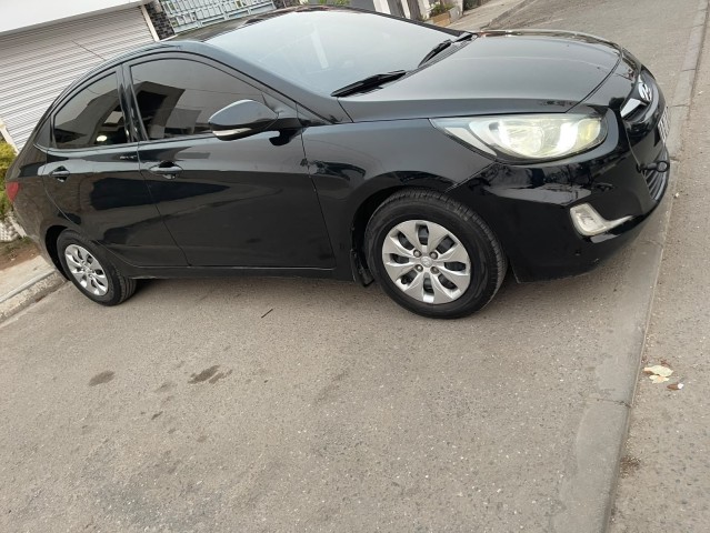 Venda HYUNDAI ACCENT