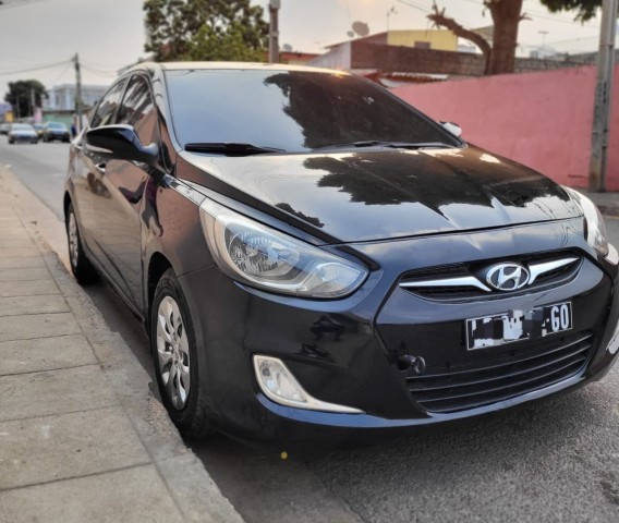 Venda HYUNDAI ACCENT