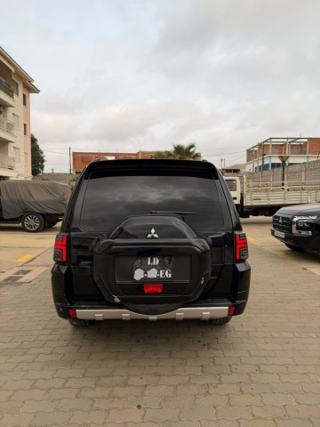 Venda MITSUBISHI PAJERO SÉRIE E FULL