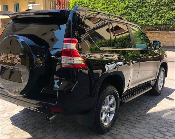 Venda TOYOTA LAND CRUISER PRADO IMPECÁVEL