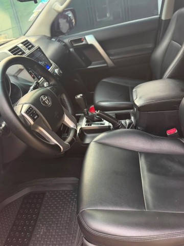 Venda TOYOTA LAND CRUISER PRADO IMPECÁVEL