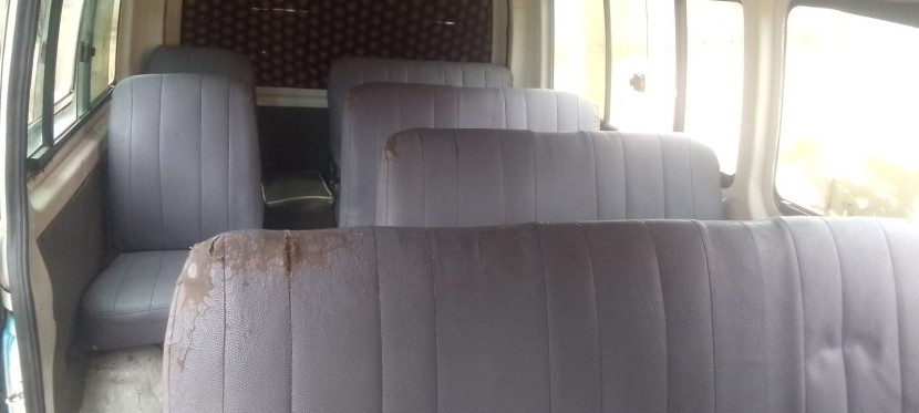 Venda TOYOTA HIACE QUADRADINHO