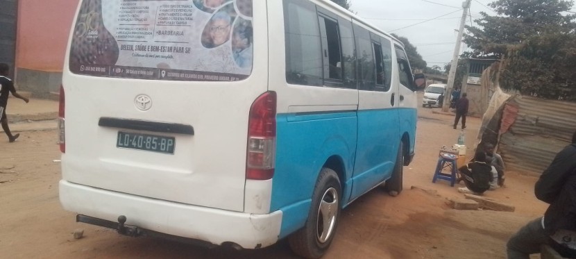 Venda TOYOTA HIACE QUADRADINHO