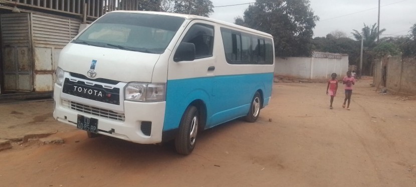 Venda TOYOTA HIACE QUADRADINHO