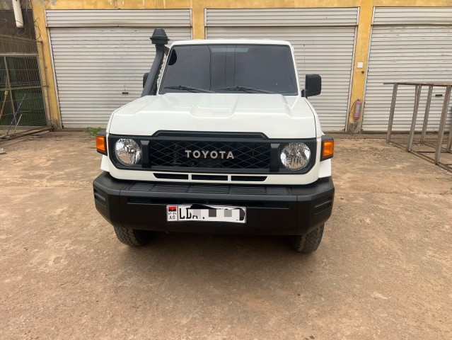Venda TOYOTA LAND CRUISER HZ EXECUTIVO