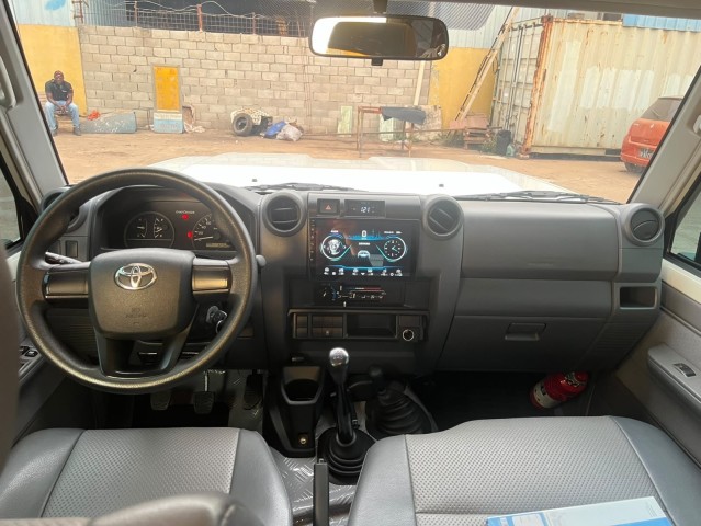 Venda TOYOTA LAND CRUISER HZ EXECUTIVO
