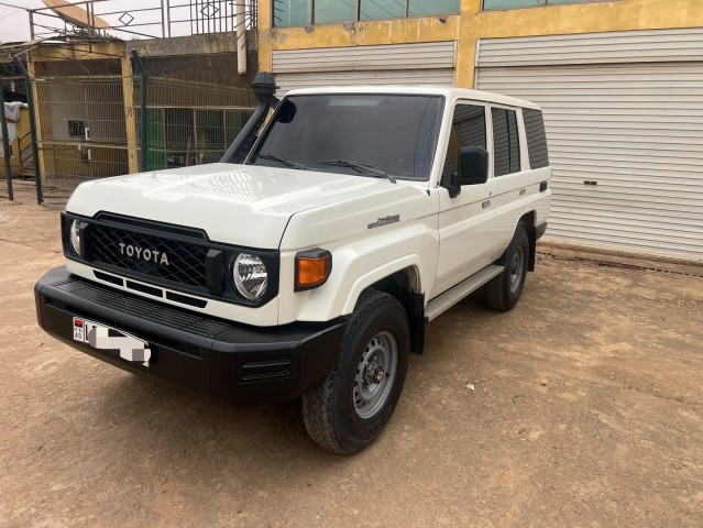 Venda TOYOTA LAND CRUISER HZ EXECUTIVO