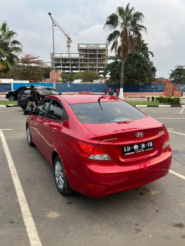 Venda HYUNDAI ACCENT FULL LIMPO