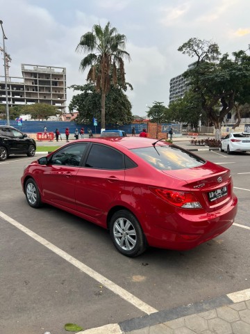 Venda HYUNDAI ACCENT FULL LIMPO