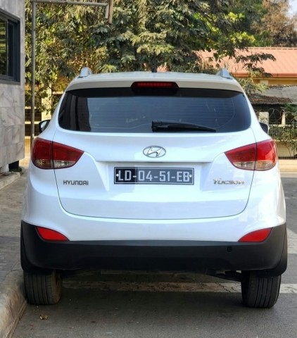Venda HYUNDAI TUCSON MATRÍCULA SÉRIE E