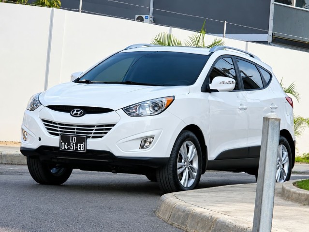 Venda HYUNDAI TUCSON MATRÍCULA SÉRIE E