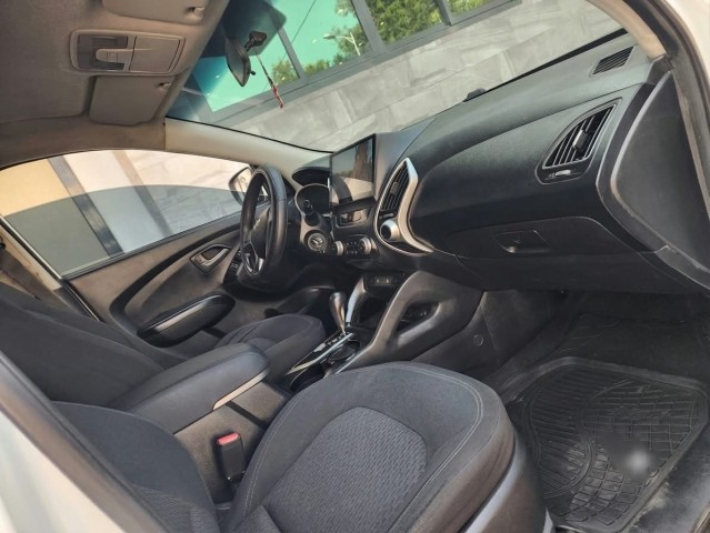 Venda HYUNDAI TUCSON MATRÍCULA SÉRIE E