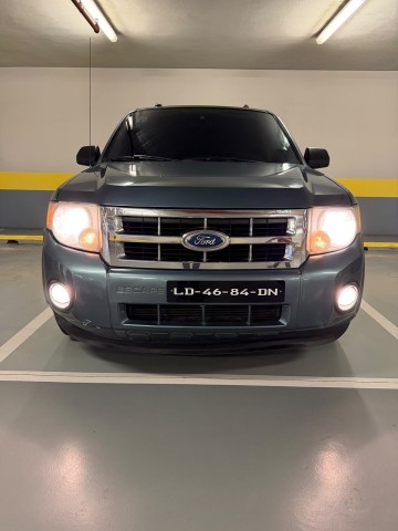 Venda Ford escape limpo