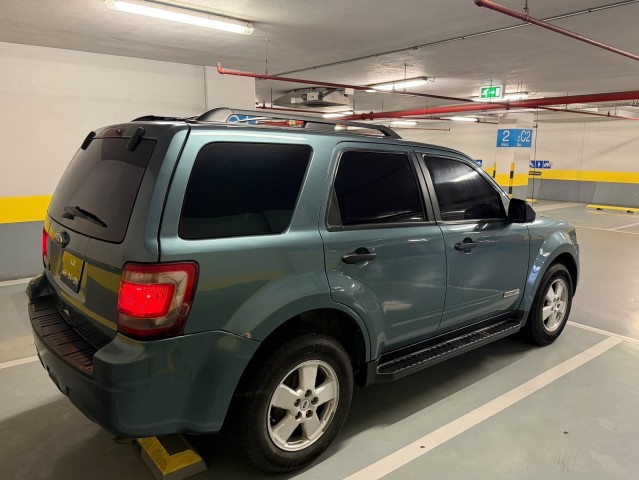 Venda Ford escape limpo