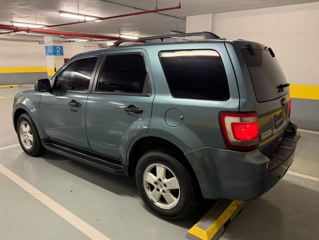 Venda Ford escape limpo