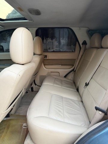 Venda Ford escape limpo