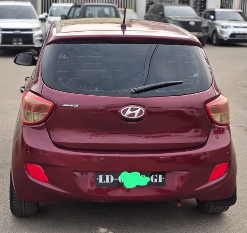 Venda HYUNDAI GRAND i10 1.2