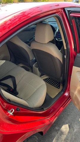 Venda HYUNDAI ACCENT FULL OPTION