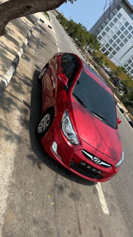 Venda HYUNDAI ACCENT FULL OPTION
