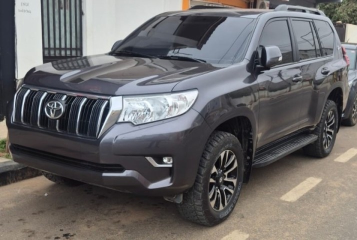 Venda TOYOTA LAND CRUISER | PRADO TXL - 70th Anniversary