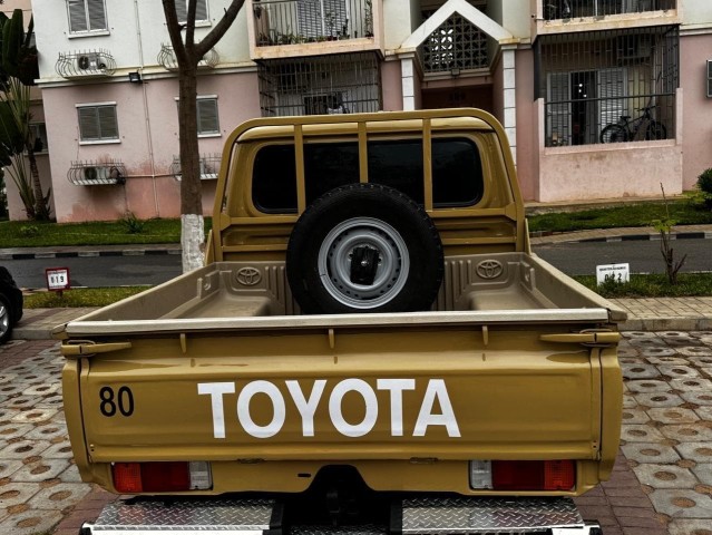 Venda Toyota LAND CRUISER Cabina Dupla