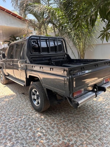 Venda TOYOTA LAND CRUISER CABINA DUPLA