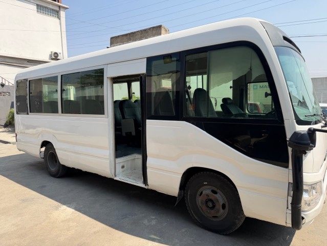 Venda TOYOTA COASTER