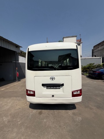 Venda TOYOTA COASTER