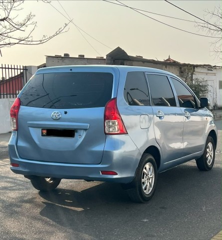 Venda TOYOTA AVANZA