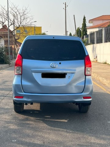 Venda TOYOTA AVANZA