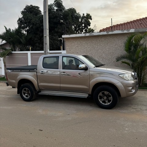 Venda TOYOTA HILUX AUTOMÁTICA GASOLINA