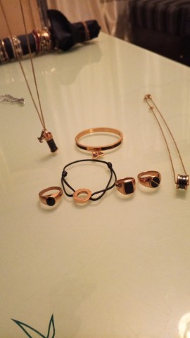 Venda Fios/ Pulseiras/ Mascotes/Anéis e Brincos Inox banhados a ouro.