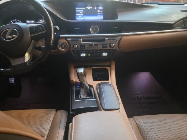 Venda Lexus ES 250 2.5 Gasolina/20 milhões