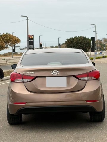 Venda HYUNDAI ELANTRA