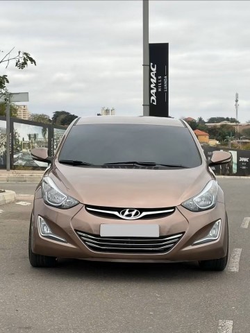 Venda HYUNDAI ELANTRA