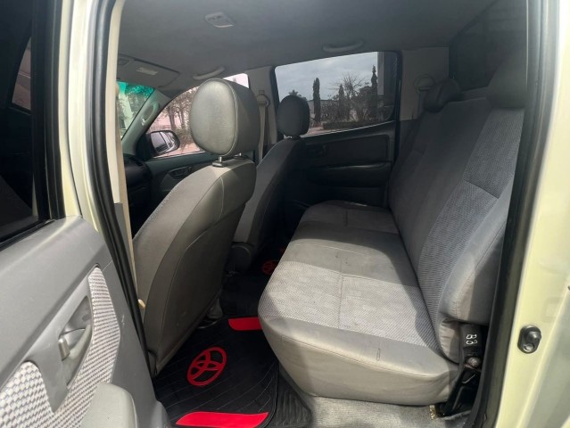 Venda TOYOTA HYLUX