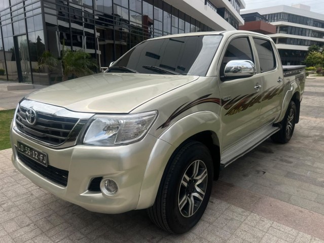Venda TOYOTA HYLUX