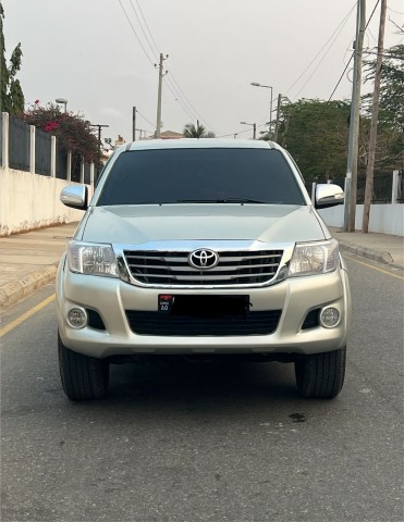 Venda TOYOTA HYLUX