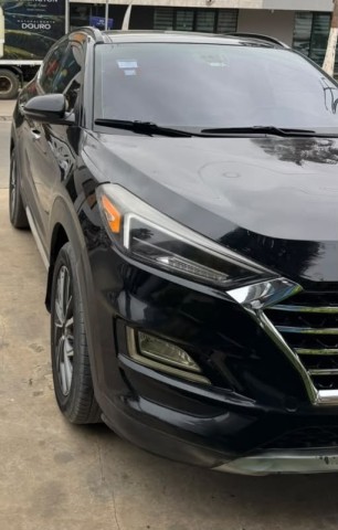 Venda HYUNDAI TUCSON 2020