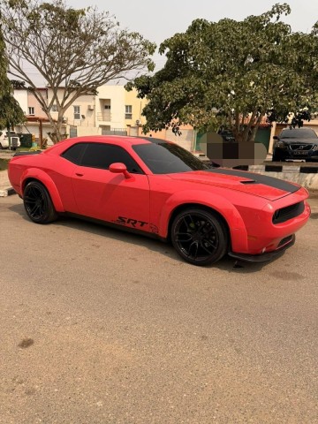 Venda Dodge Challenger SRT V6